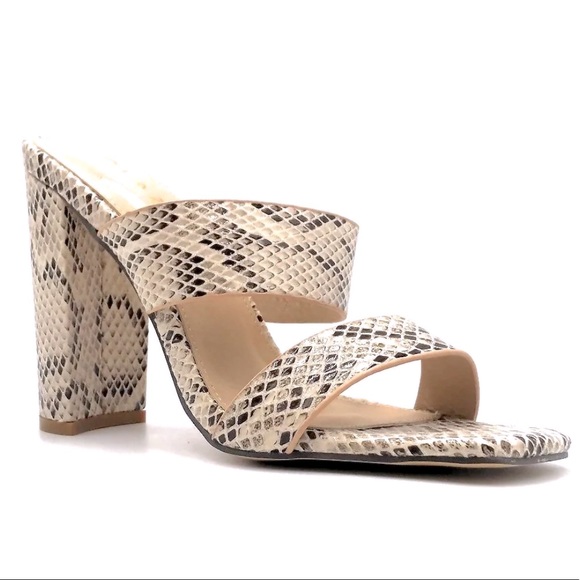 Shoes - Tan snake chunky heel